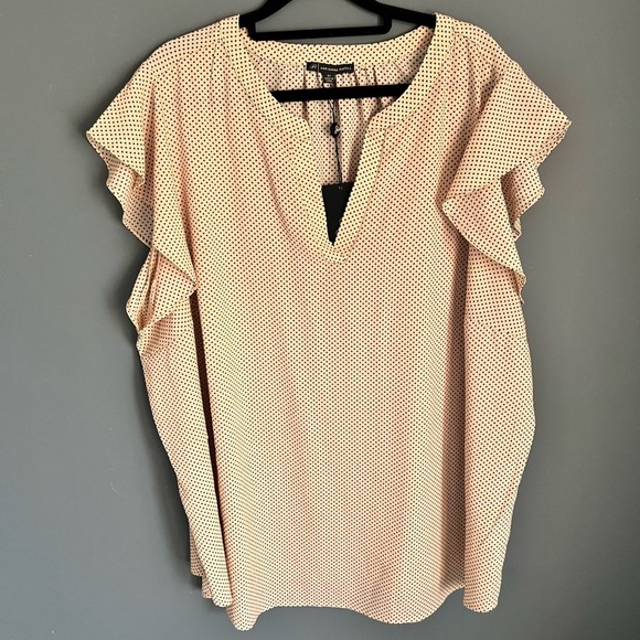 NWT Adrianna Papell Blouse 3X Flutter Sleeves Champagne Black Pocka Dots Top - Picture 1 of 4